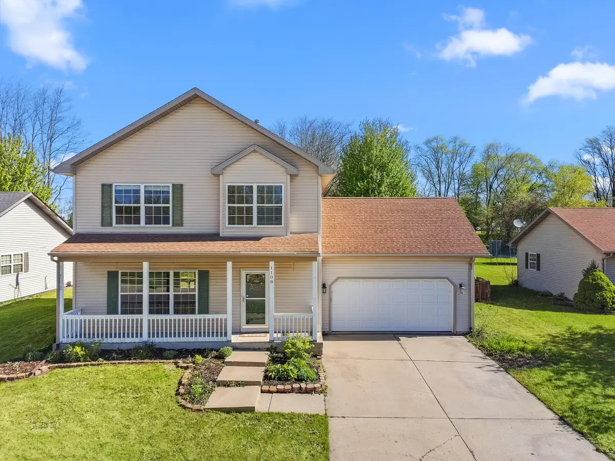 1108 E Pinecrest Ln, Elkhorn, WI 53121 - #1