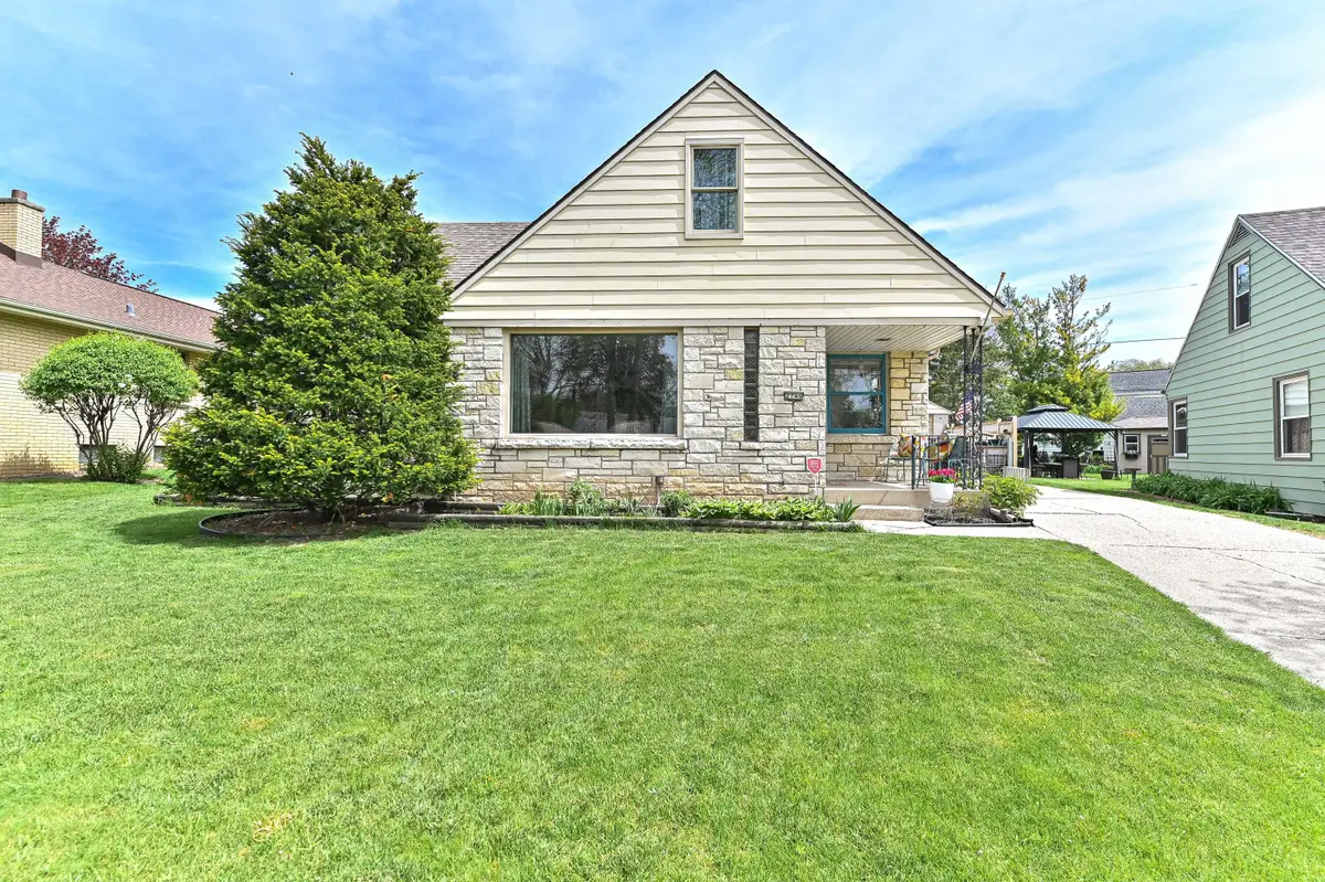 2746 S 77th St, West Allis, WI 53219 - #1
