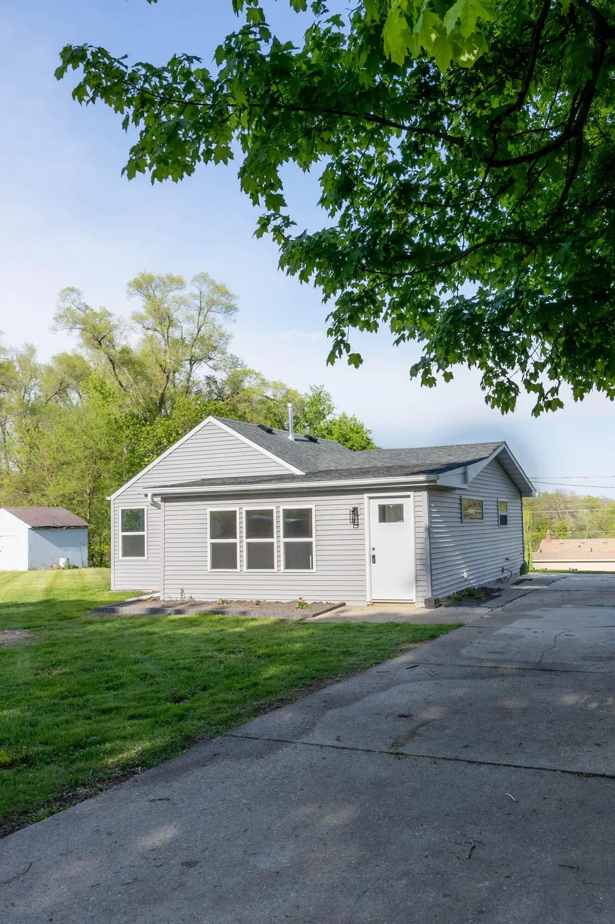 8231 Chara Dr, Burlington, WI 53105 - #1