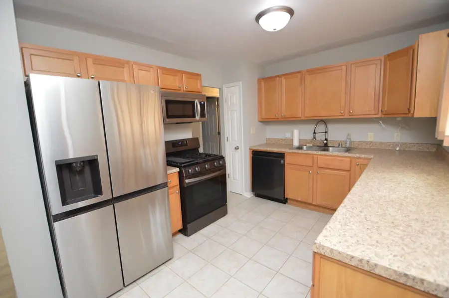 4110 S Troy Ave, Saint Francis, WI 53235 - #2
