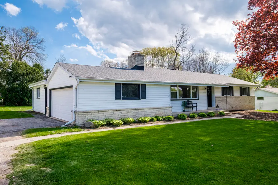 17535 Azure Ln, Brookfield, WI 53045 - #2