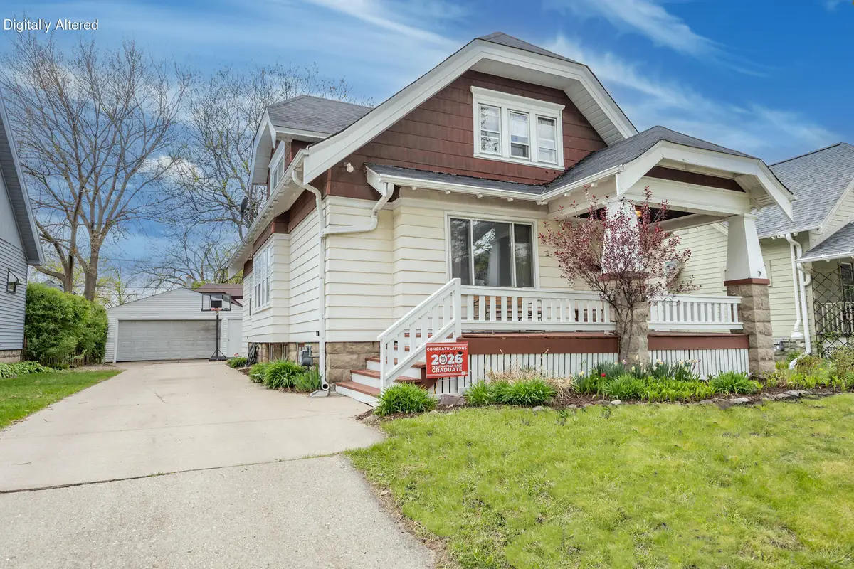 2171 N 61st St, Wauwatosa, WI 53213 - #1