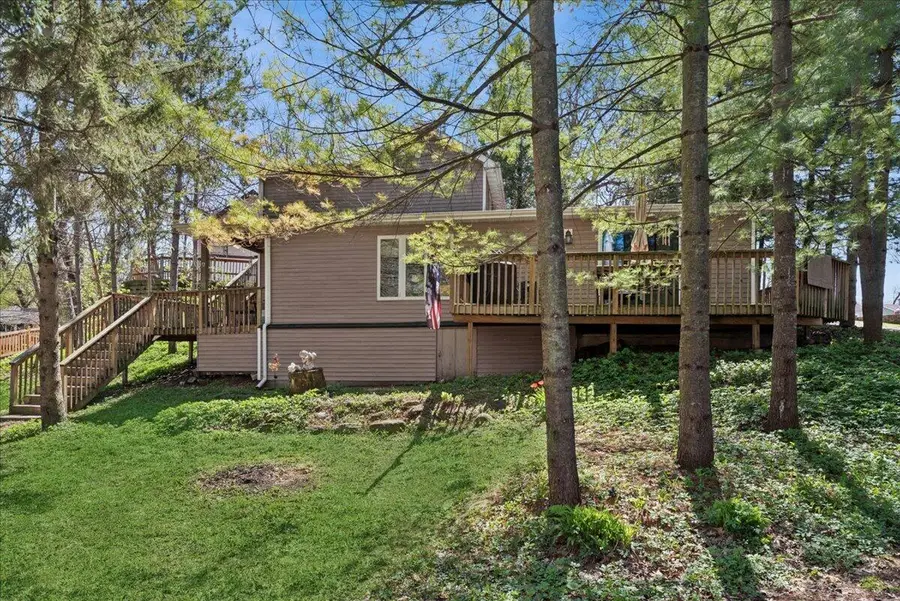 816 Maple St, Twin Lakes, WI 53181 - #2