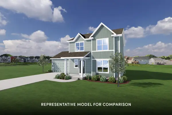 1270 Arrowood Cir W, Oconomowoc, WI 53066