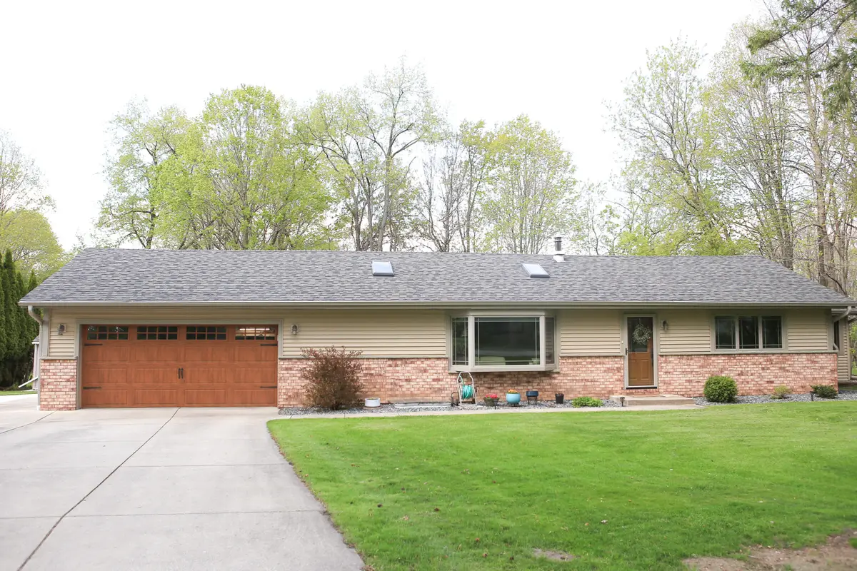 N64W34206 Bayview Rd, Oconomowoc, WI 53066 - #1