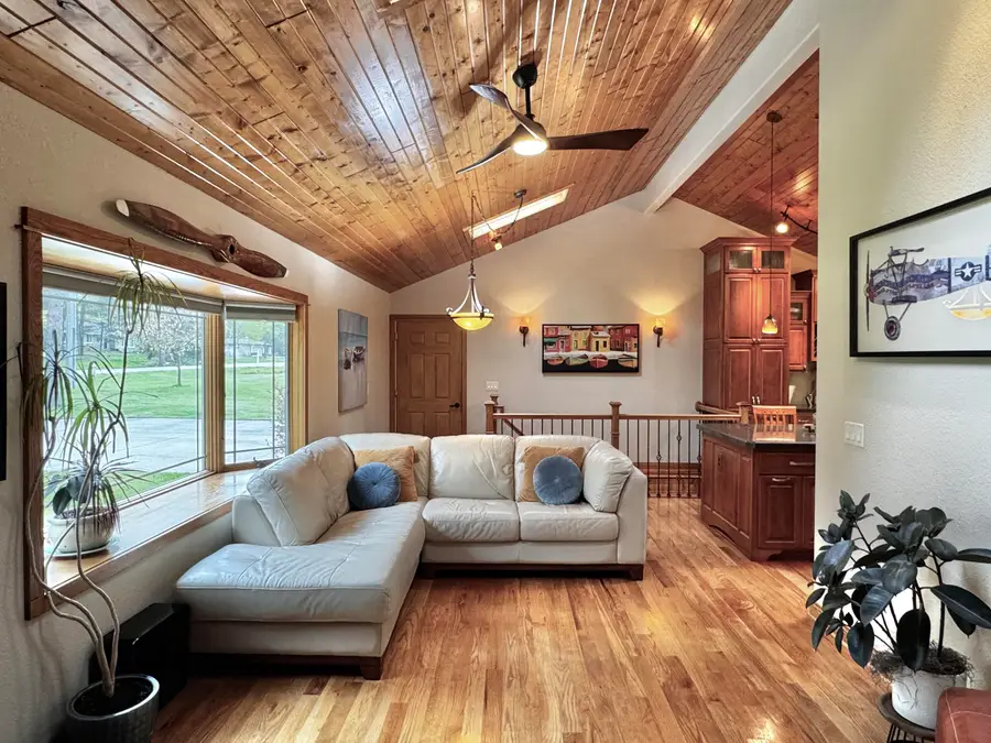 N64W34206 Bayview Rd, Oconomowoc, WI 53066 - #3