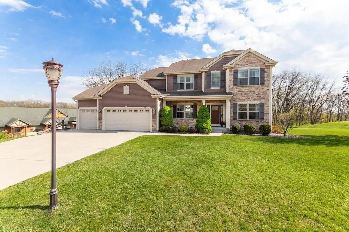 1707 Coldwater Creek Dr, Waukesha, WI 53188 - #1