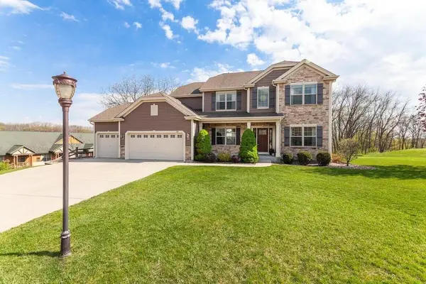 1707 Coldwater Creek Dr, Waukesha, WI 53188