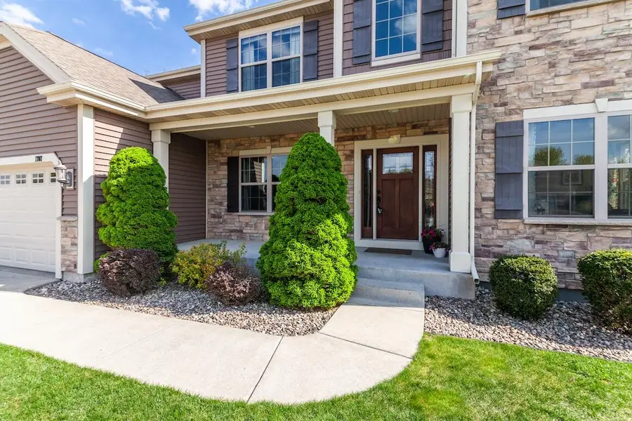 1707 Coldwater Creek Dr, Waukesha, WI 53188 - #2