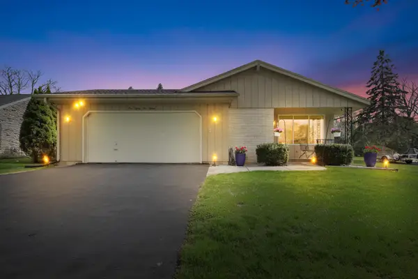 18115 Bolter Ln, Brookfield, WI 53045