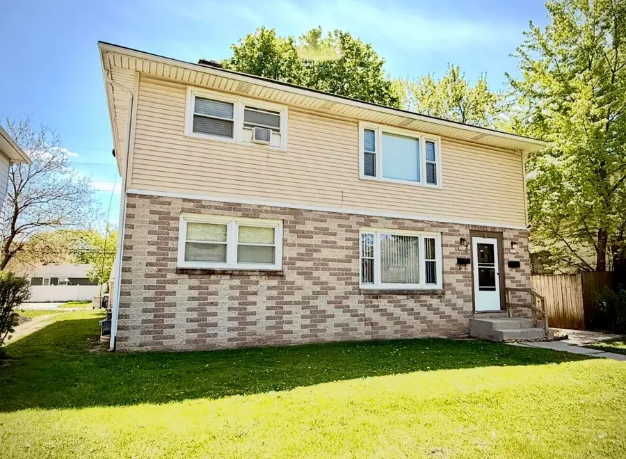 8221 W Villard Ave, Milwaukee, WI 53218 - #3