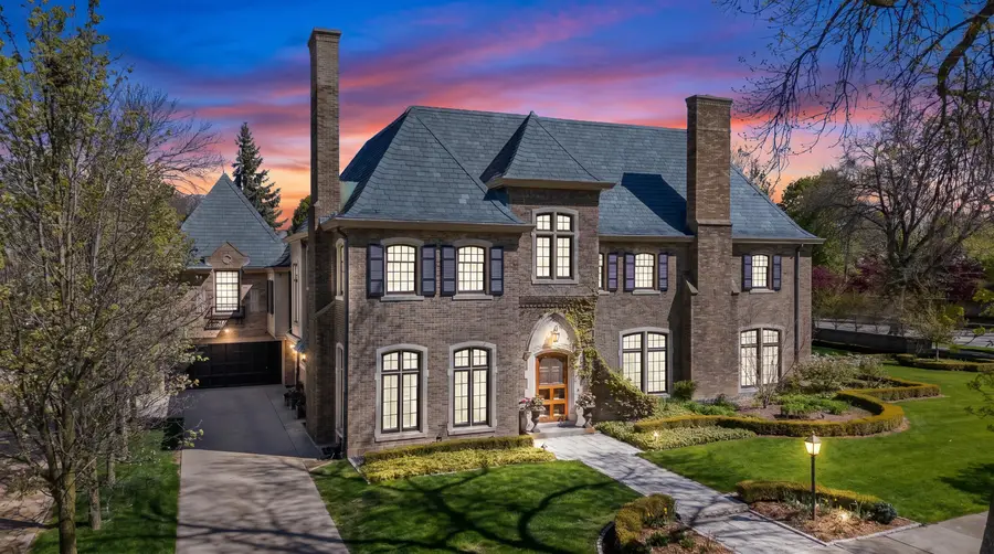 3565 N Lake Dr, Shorewood, WI 53211 - #2