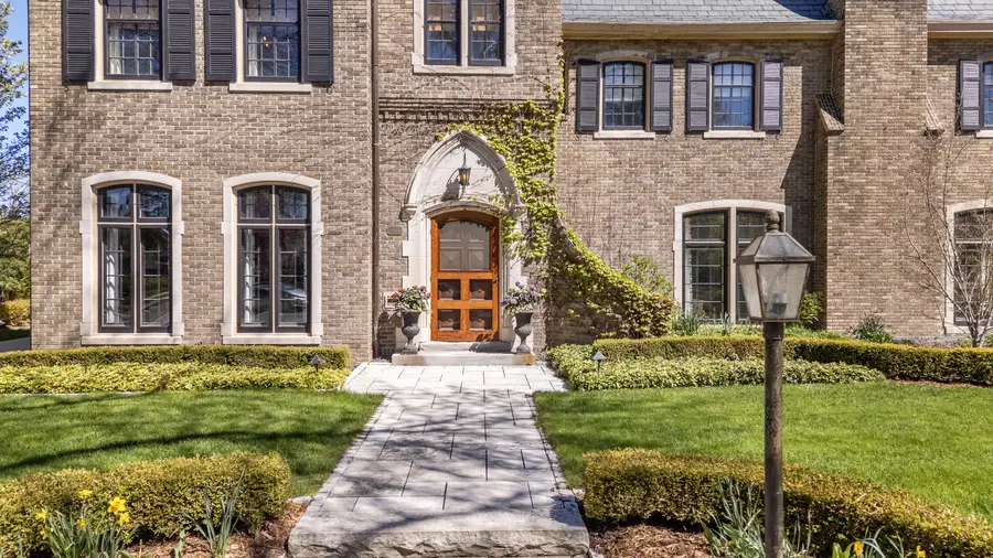 3565 N Lake Dr, Shorewood, WI 53211 - #3