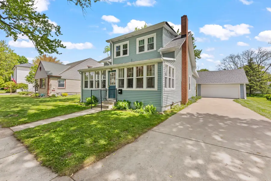 29 S Locust St, Oconomowoc, WI 53066 - #2