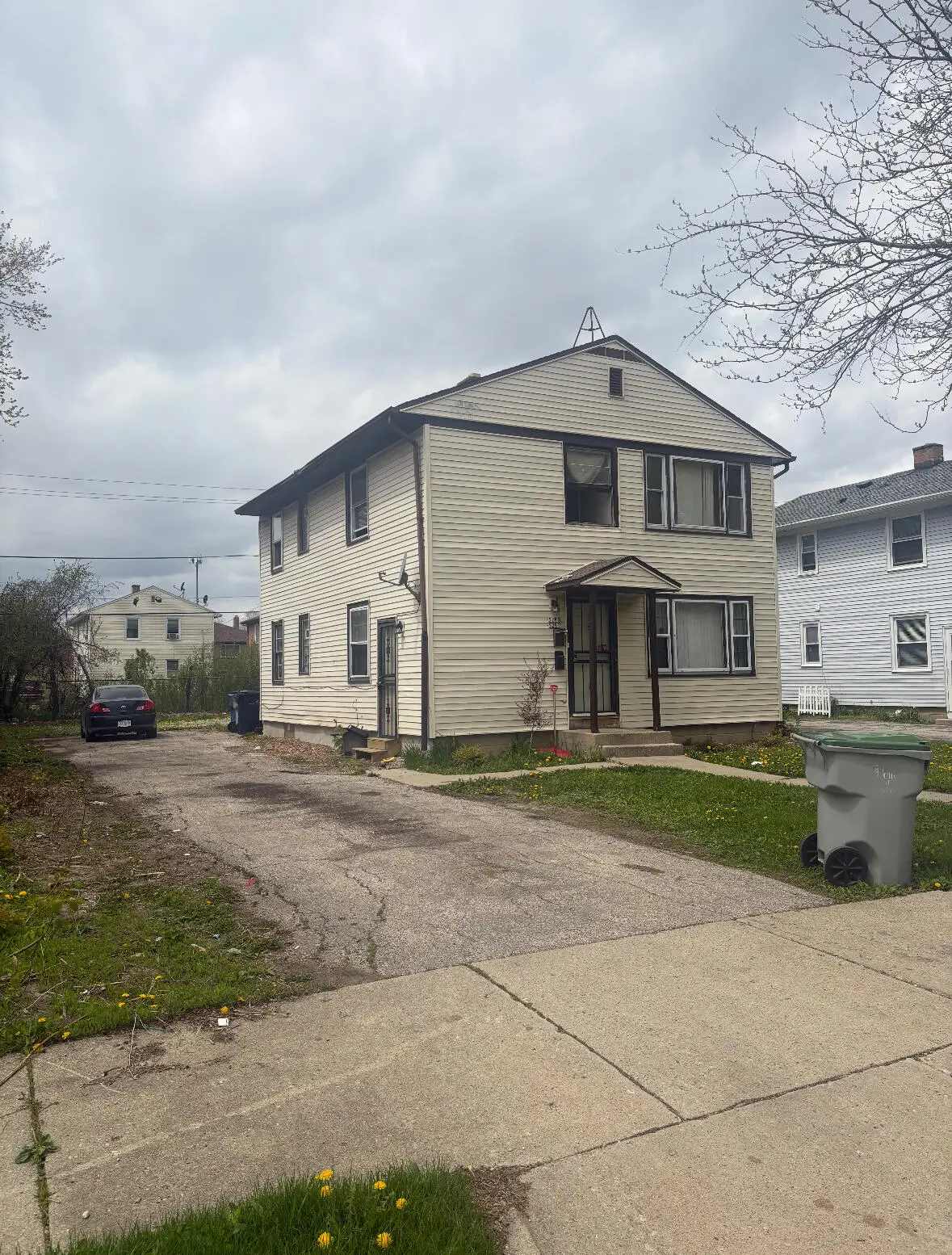 5281 N 28th St, Milwaukee, WI 53209 - #1