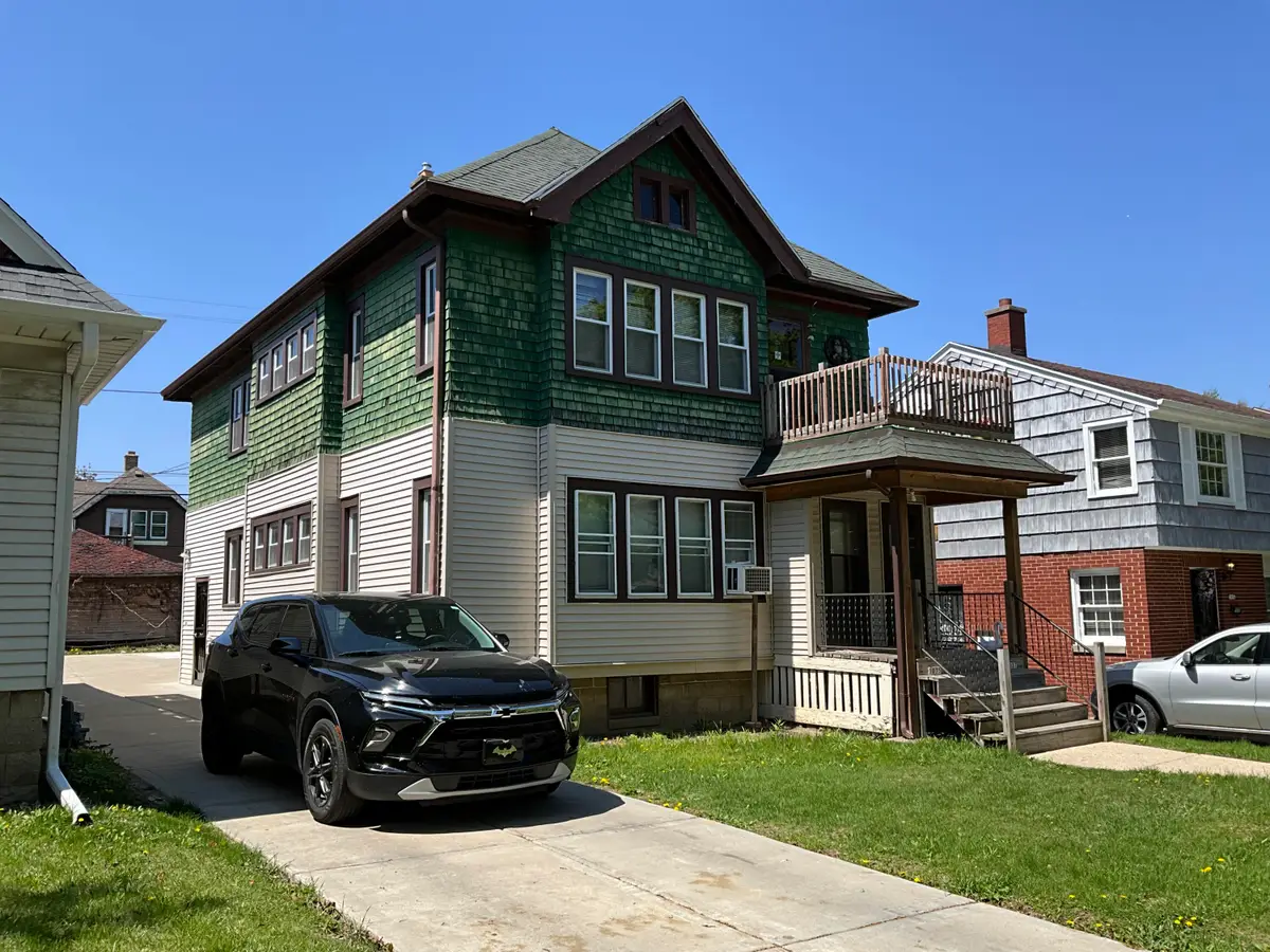 3035 N 60th St, Milwaukee, WI 53210 - #1