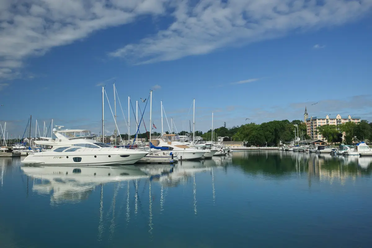 415 N Lake St, Port Washington, WI 53074 - #1