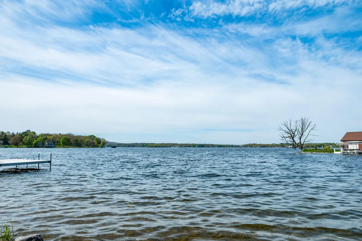 2717 Ridley Rd, Delafield, WI 53029 - #1