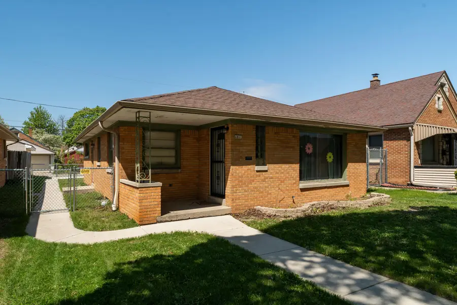 4861 N 66th St, Milwaukee, WI 53218 - #2