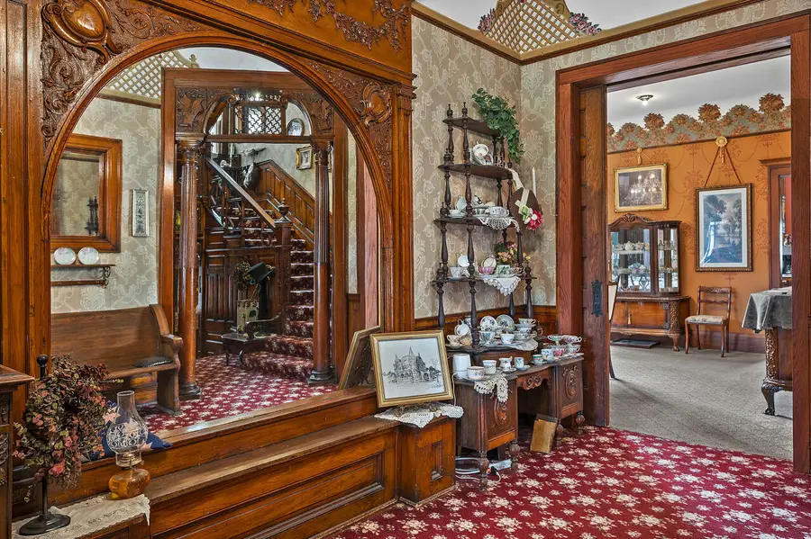 3209 W Wells St, Milwaukee, WI 53208 - #3