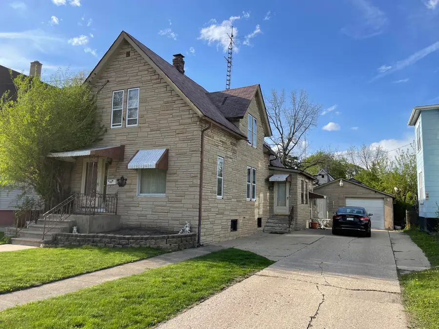 2014 61st St, Kenosha, WI 53143 - #2