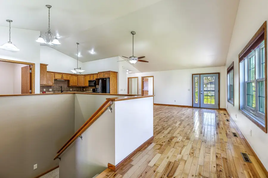 1338 Rosewood Trl, Onalaska, WI 54650 - #2