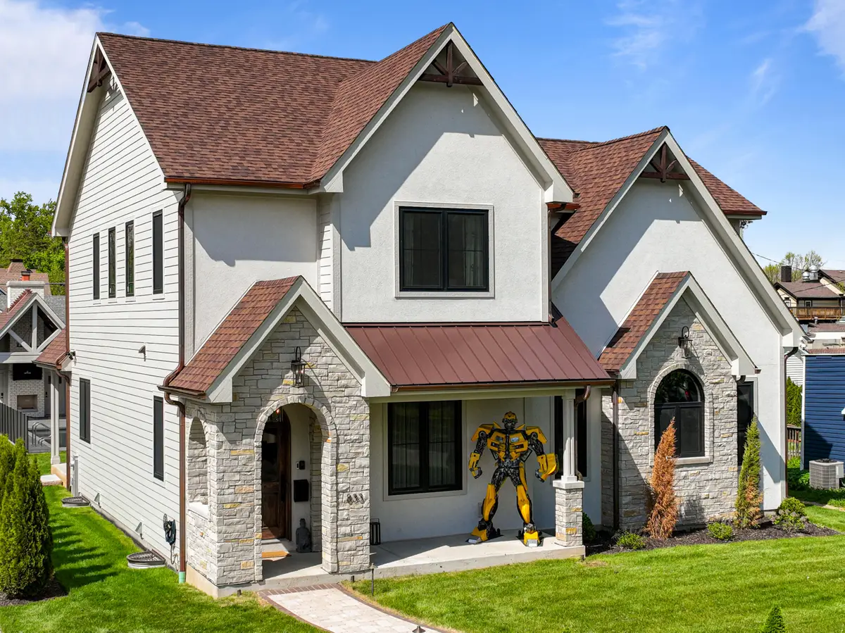 833 Wisconsin St, Lake Geneva, WI 53147 - #1