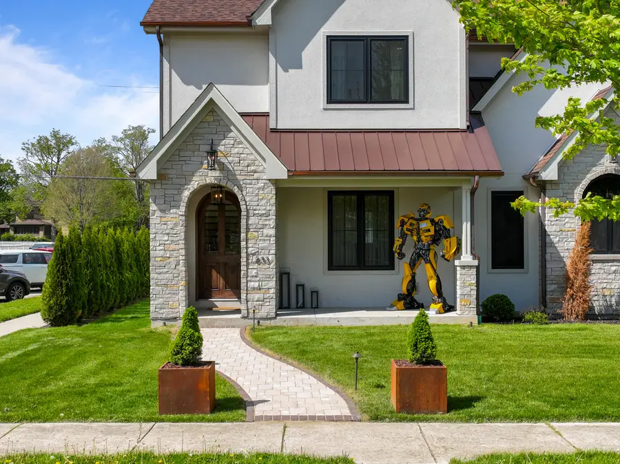 833 Wisconsin St, Lake Geneva, WI 53147 - #3