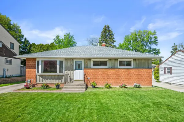 1790 Spruce Ct, South Milwaukee, WI 53172