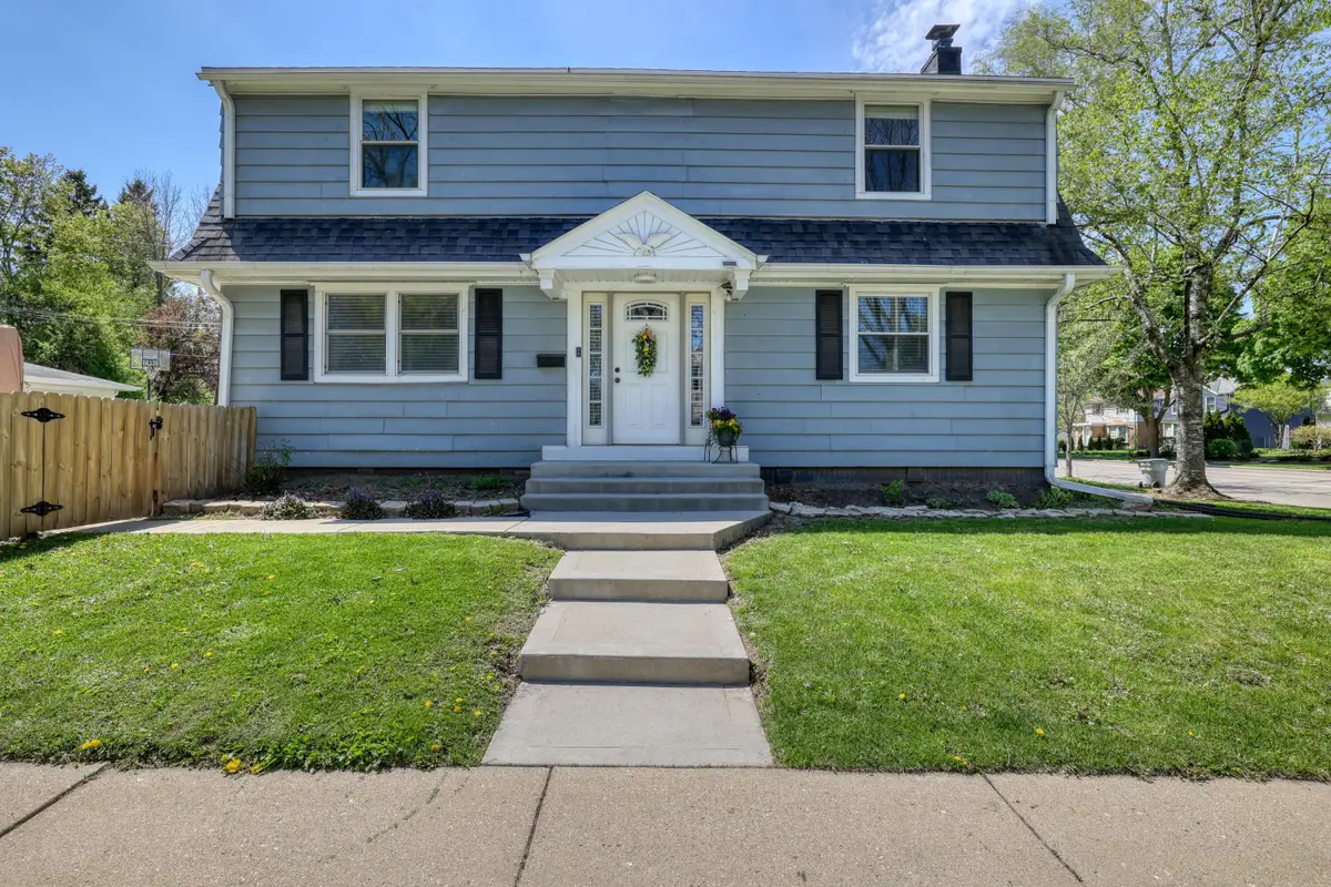 7301 W Bluemound Rd, Milwaukee, WI 53213 - #1