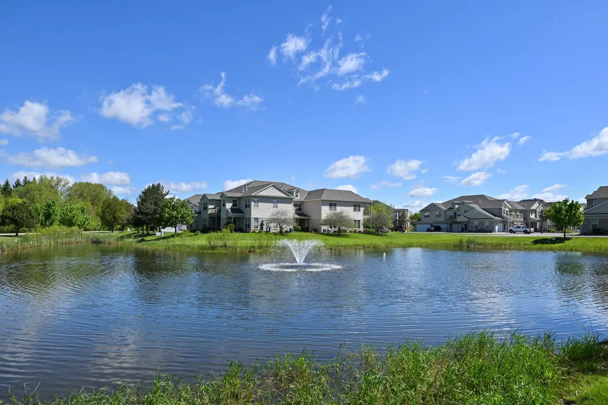 N16W26559 Meadowgrass Cir, Pewaukee, WI 53072 - #1