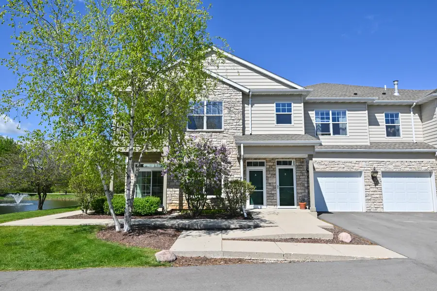 N16W26559 Meadowgrass Cir, Pewaukee, WI 53072 - #2