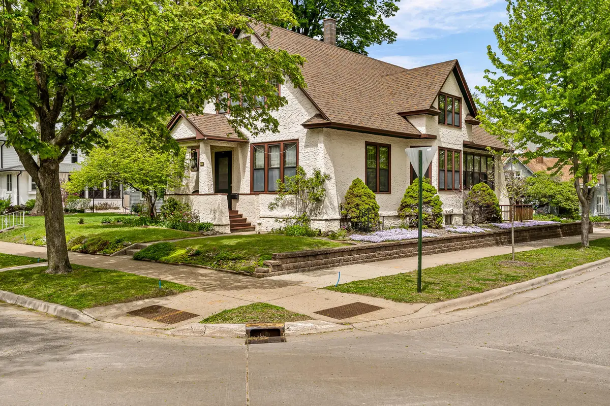 1635 King St, La Crosse, WI 54601 - #1
