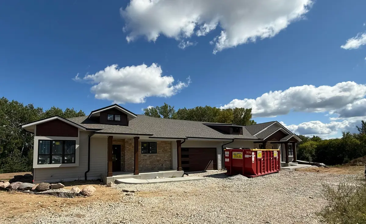 W389N7106 Pennsylvania St, Oconomowoc, WI 53066 - #1