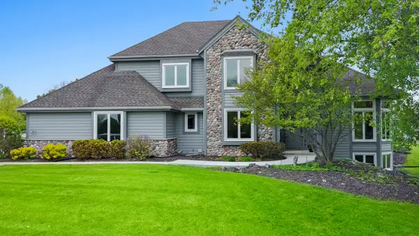 W292N3634 Stillmeadow Rd, Delafield, WI 53072