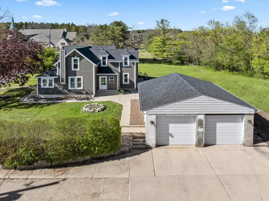W301N9546 O Neil Rd, Merton, WI 53029 - #2