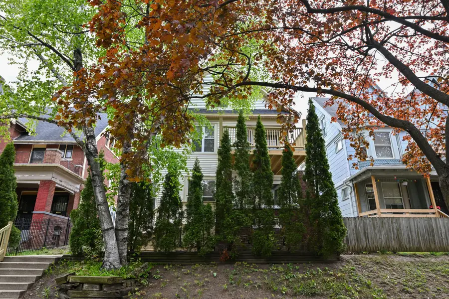 2825 W Juneau Ave, Milwaukee, WI 53208 - #2