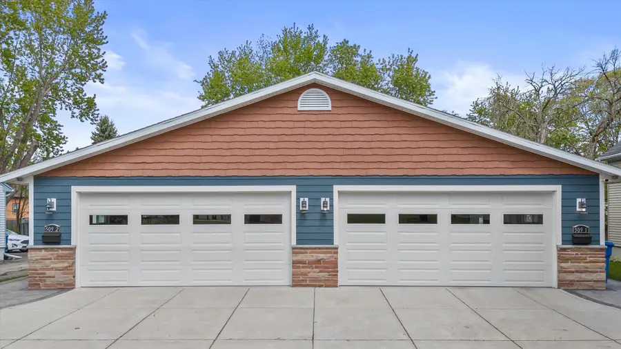509 N Warren St, Watertown, WI 53098 - #2