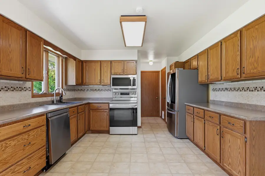 1412 Field Tree Ln, Oostburg, WI 53070 - #2
