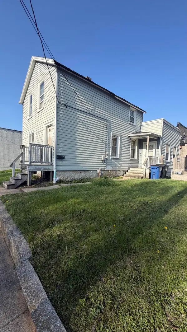 1245 Superior St, Racine, WI 53405