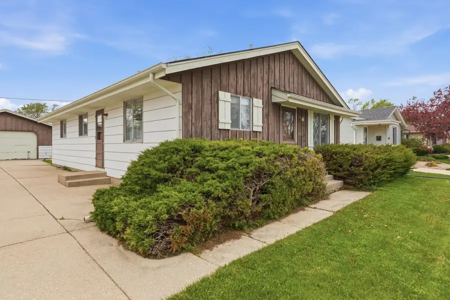 6185 S Merrill Ave, Cudahy, WI 53110 - #2