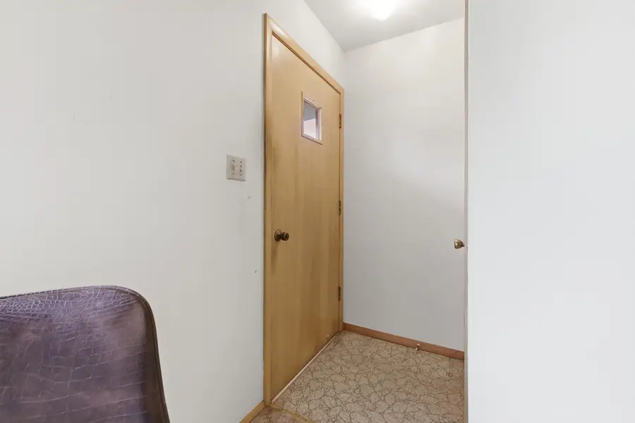 6185 S Merrill Ave, Cudahy, WI 53110 - #3