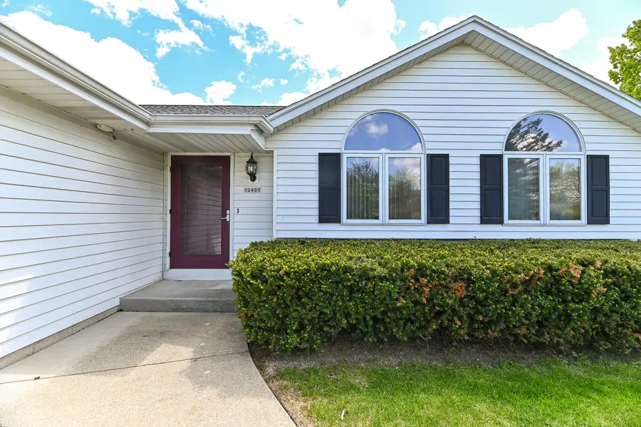 12405 W North Ln, New Berlin, WI 53151 - #2