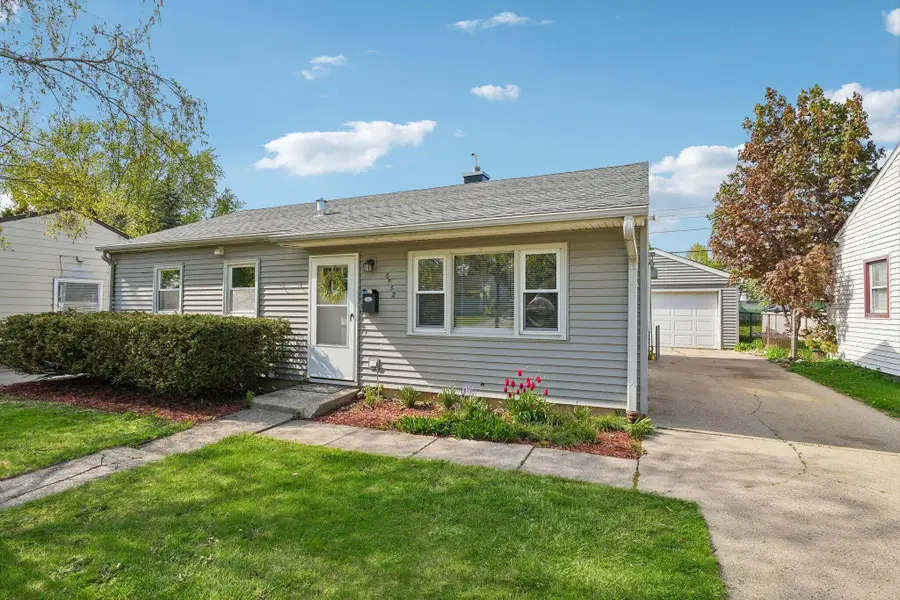 6532 W Euclid Ave, Milwaukee, WI 53219 - #3