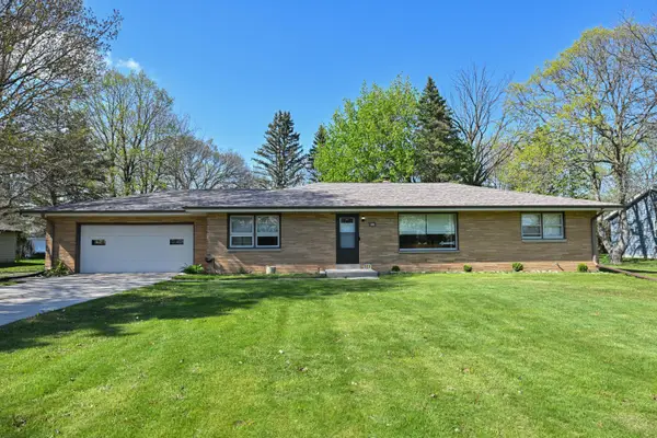 500 E Oakwood Rd, Oak Creek, WI 53154