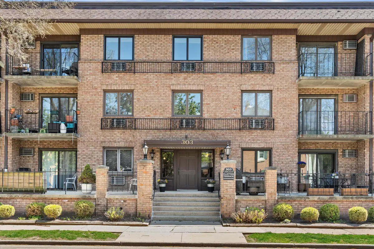 303 E Henry Clay St, Whitefish Bay, WI 53217 - #1