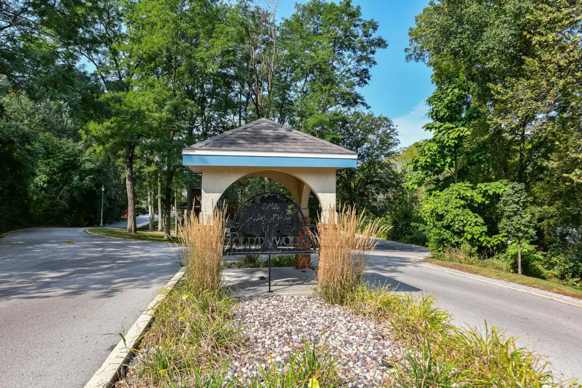18880 Toldt Woods Dr, Brookfield, WI 53045 - #1