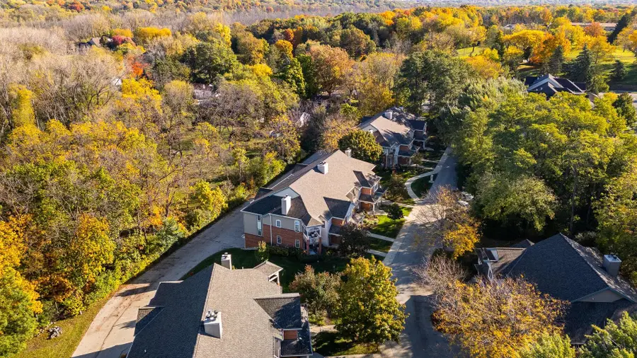 18880 Toldt Woods Dr, Brookfield, WI 53045 - #2
