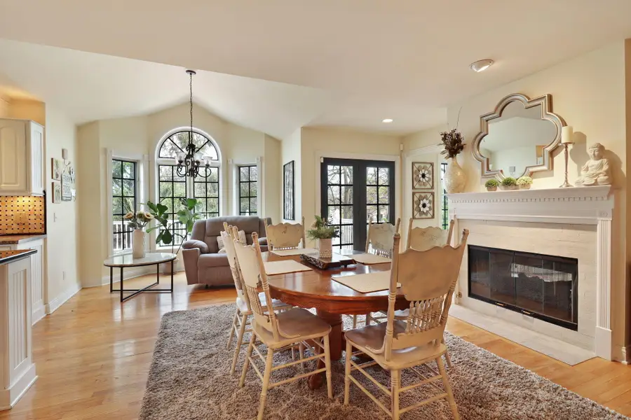 708 Briody St, Burlington, WI 53105 - #3