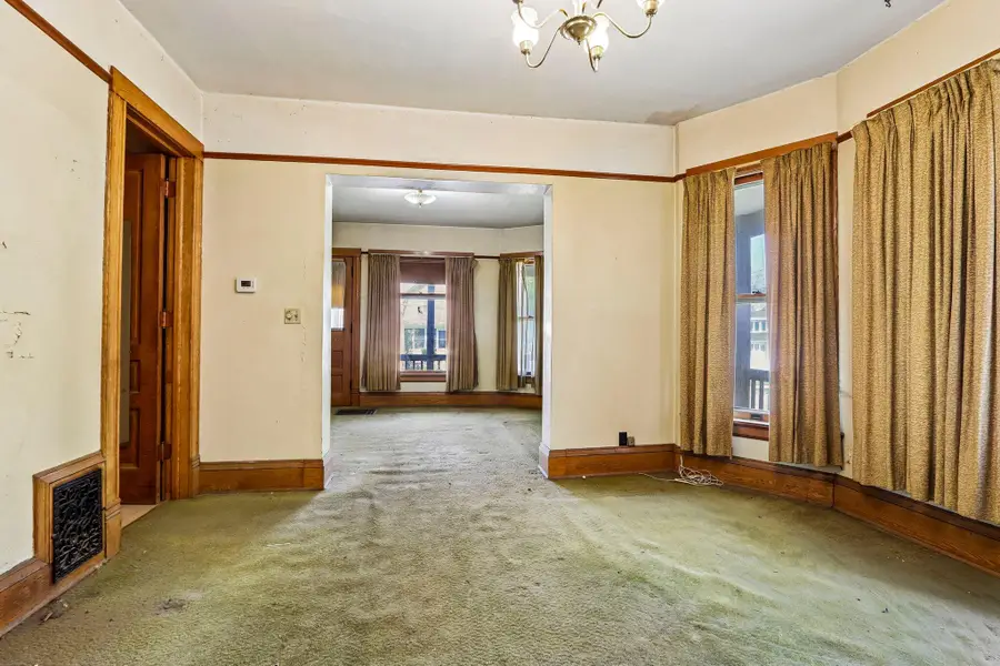 4905 W Wells St, Milwaukee, WI 53208 - #3